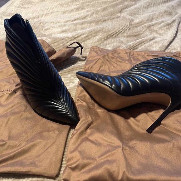 GIANVITO ROSSI | EIKO BOOTIE | Size 9B/39 | BLACK - Picture 4 of 10